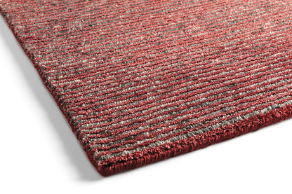 Vloerkleed MOMO Rugs Red 428/001/107